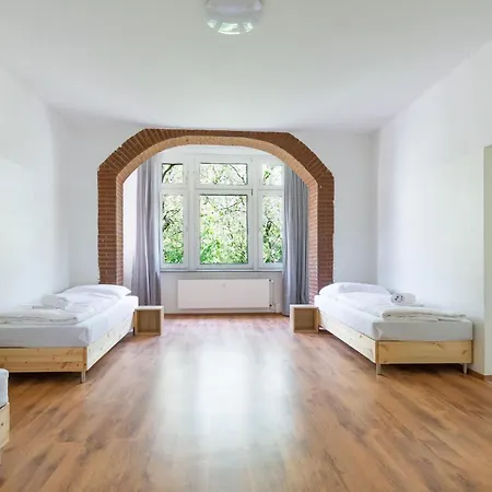 Lägenhet T&k 4 110qm With Balcony