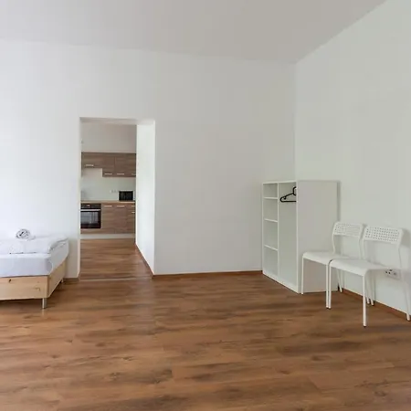 Lägenhet T&k 4 110qm With Balcony