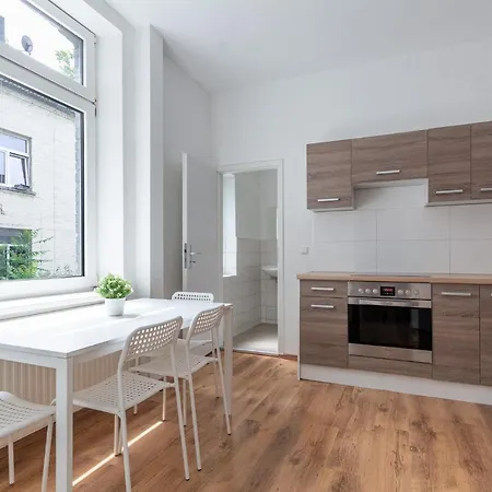 T&k 4 110qm With Balcony Lägenhet