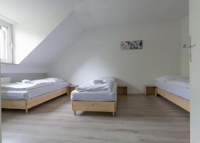 T&k 4 110qm With Balcony * Duisburgo