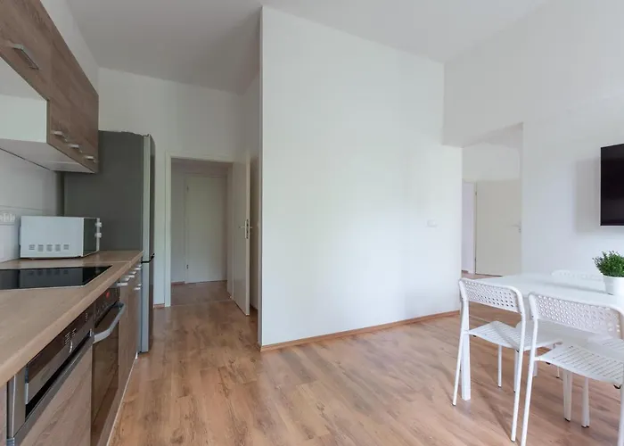 T&k 4 110qm With Balcony Apartment *