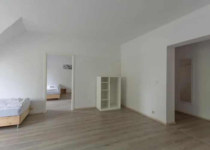 Apartment T&k 4 110qm With Balcony Duisburg